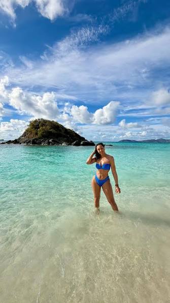 Trunk Bay, St. John USVI - pristine white sand beach and turquoise waters