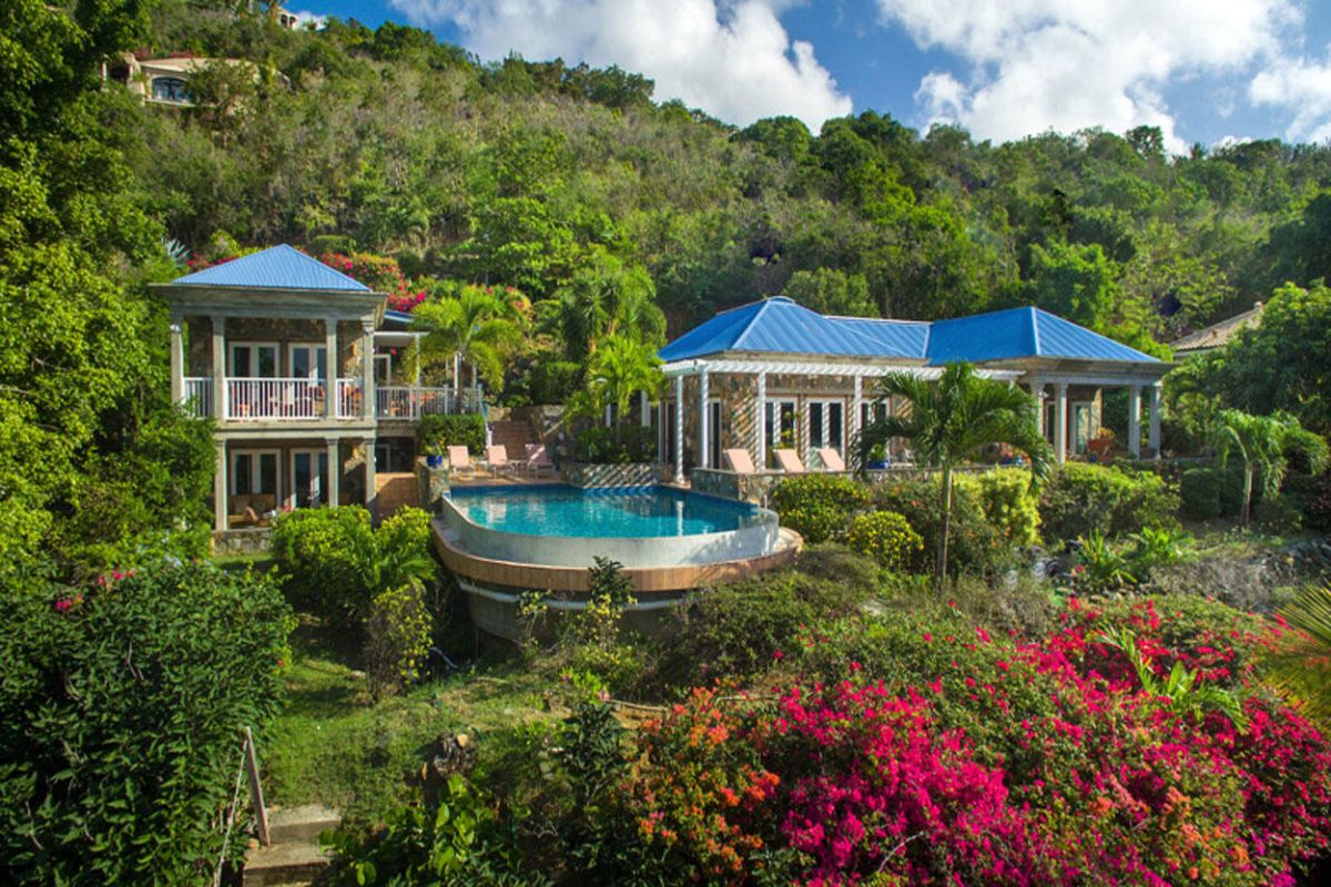 Carnival Beach House private pool and sun deck with ocean views