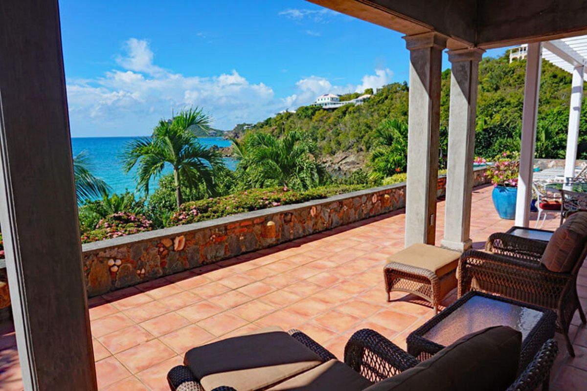 Carnival Beach House villa detail