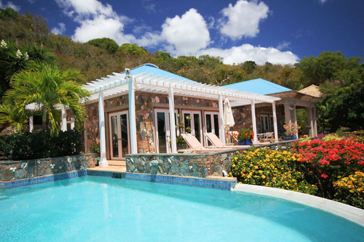 Carnival Beach House villa detail