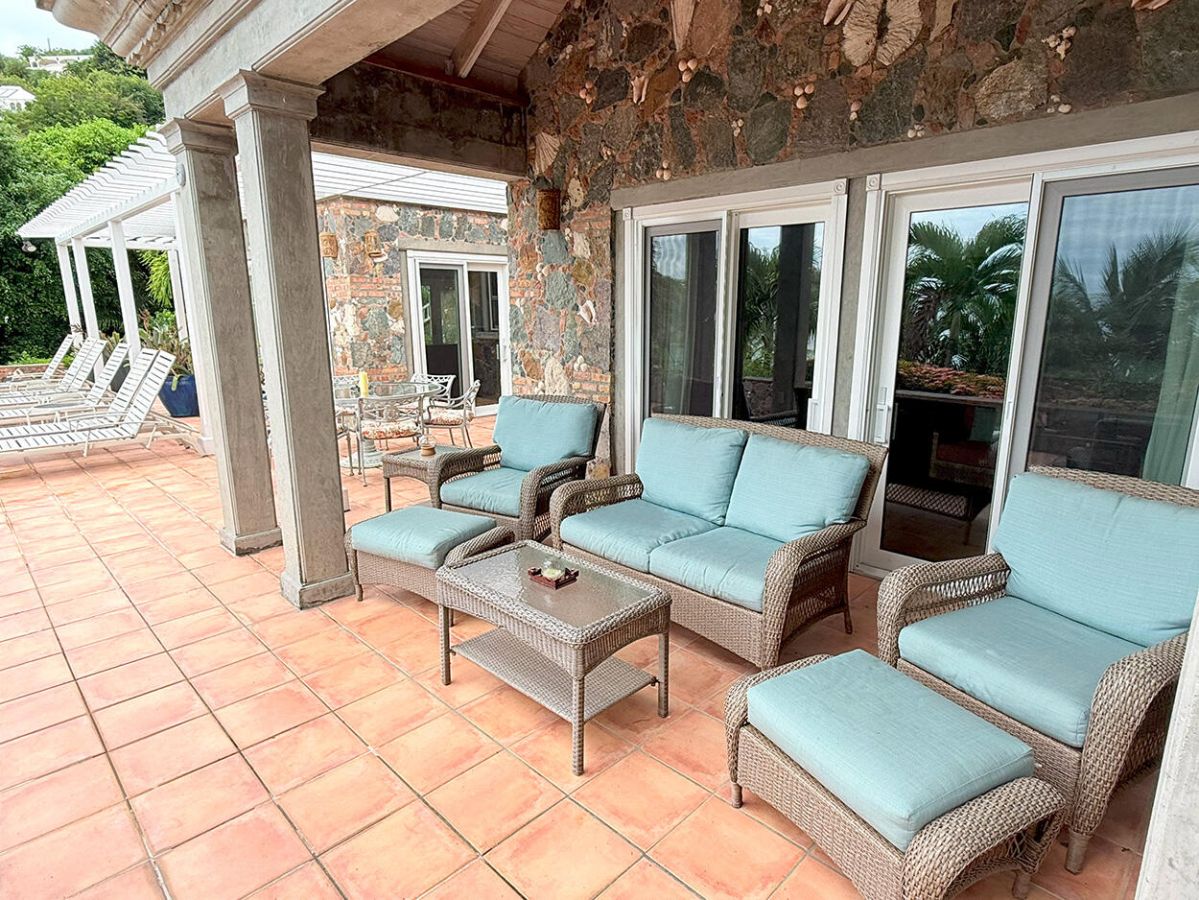 Carnival Beach House villa detail