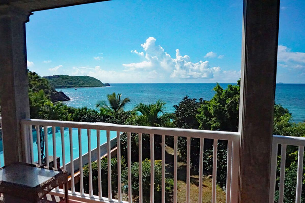 Carnival Beach House villa detail