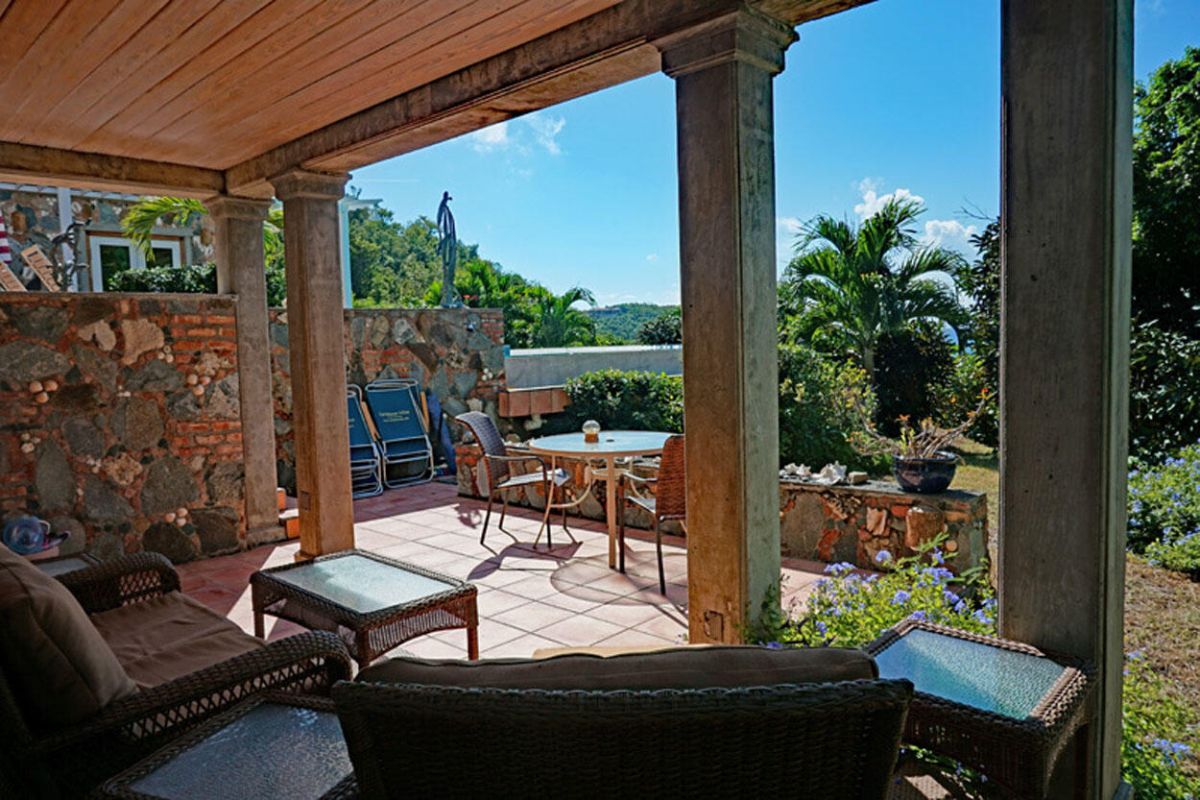 Carnival Beach House villa detail