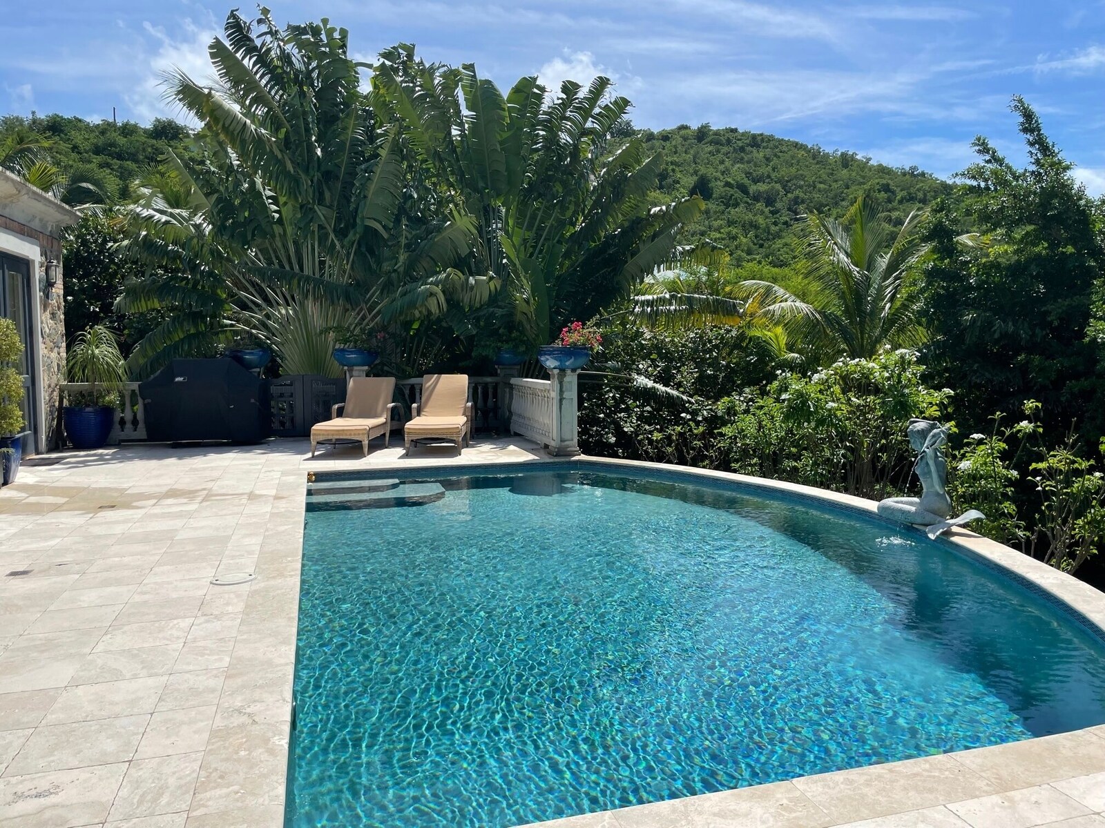 Mystical Mermaid pool veranda and outdoor seating