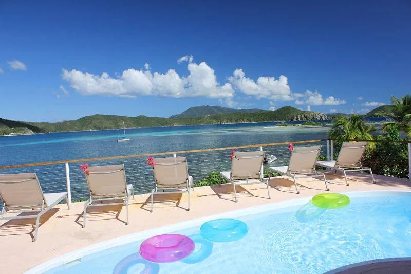 Rainbow Beach House - 4BR beachfront home in St. John