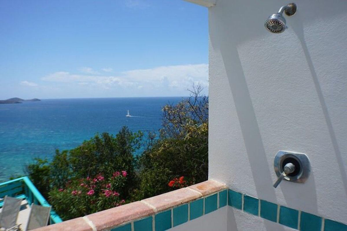 Reef Break Vista staircase and villa architecture