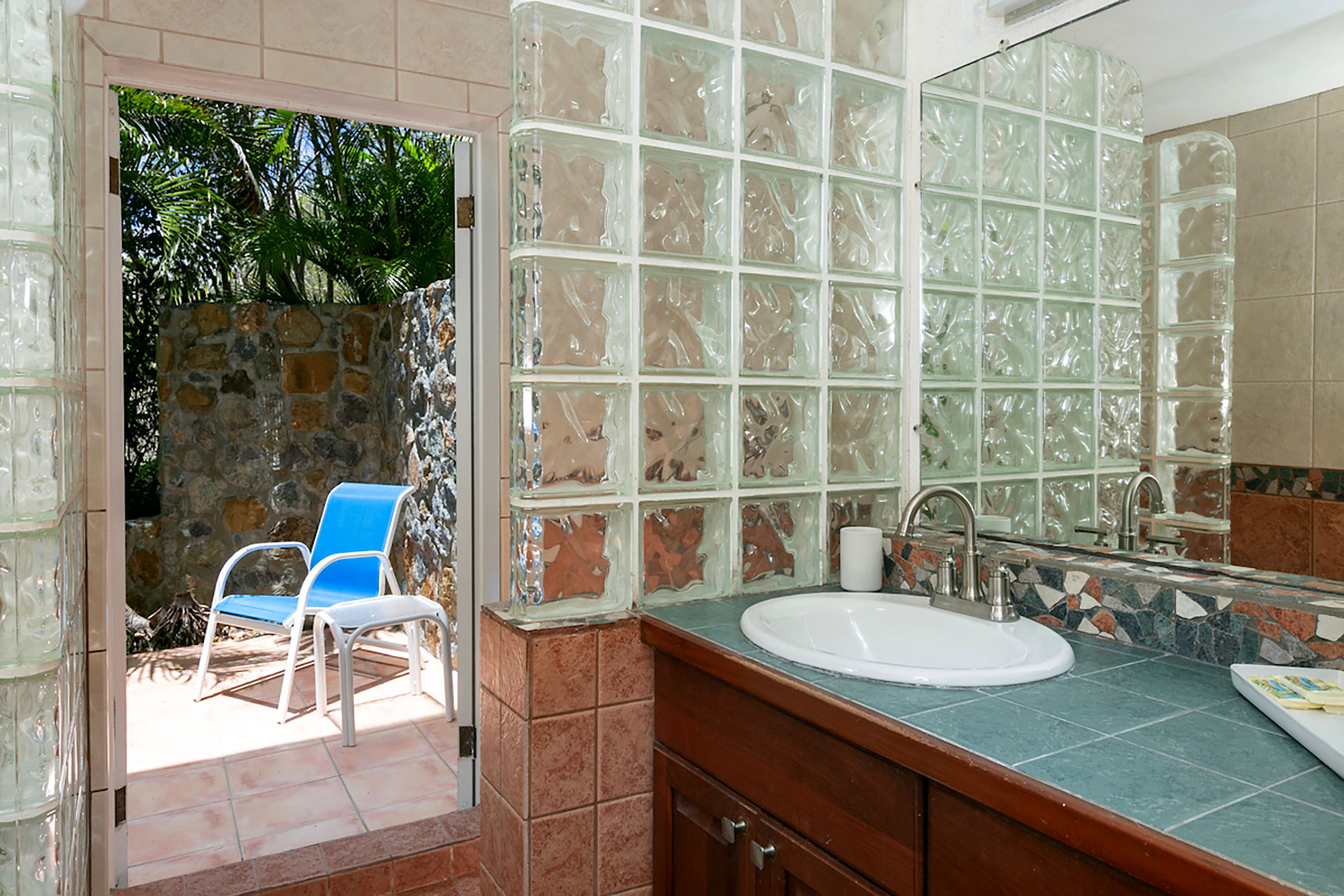 Sea Turtle Villa detail