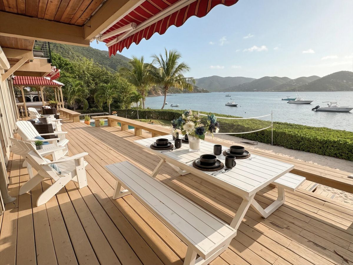 Seaside Breeze great room with ocean views